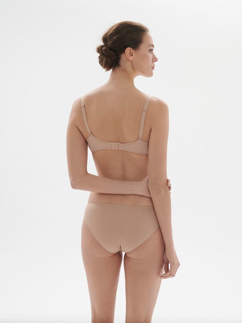 Soutien-gorge avec armatures décolleté plongeant - Peau