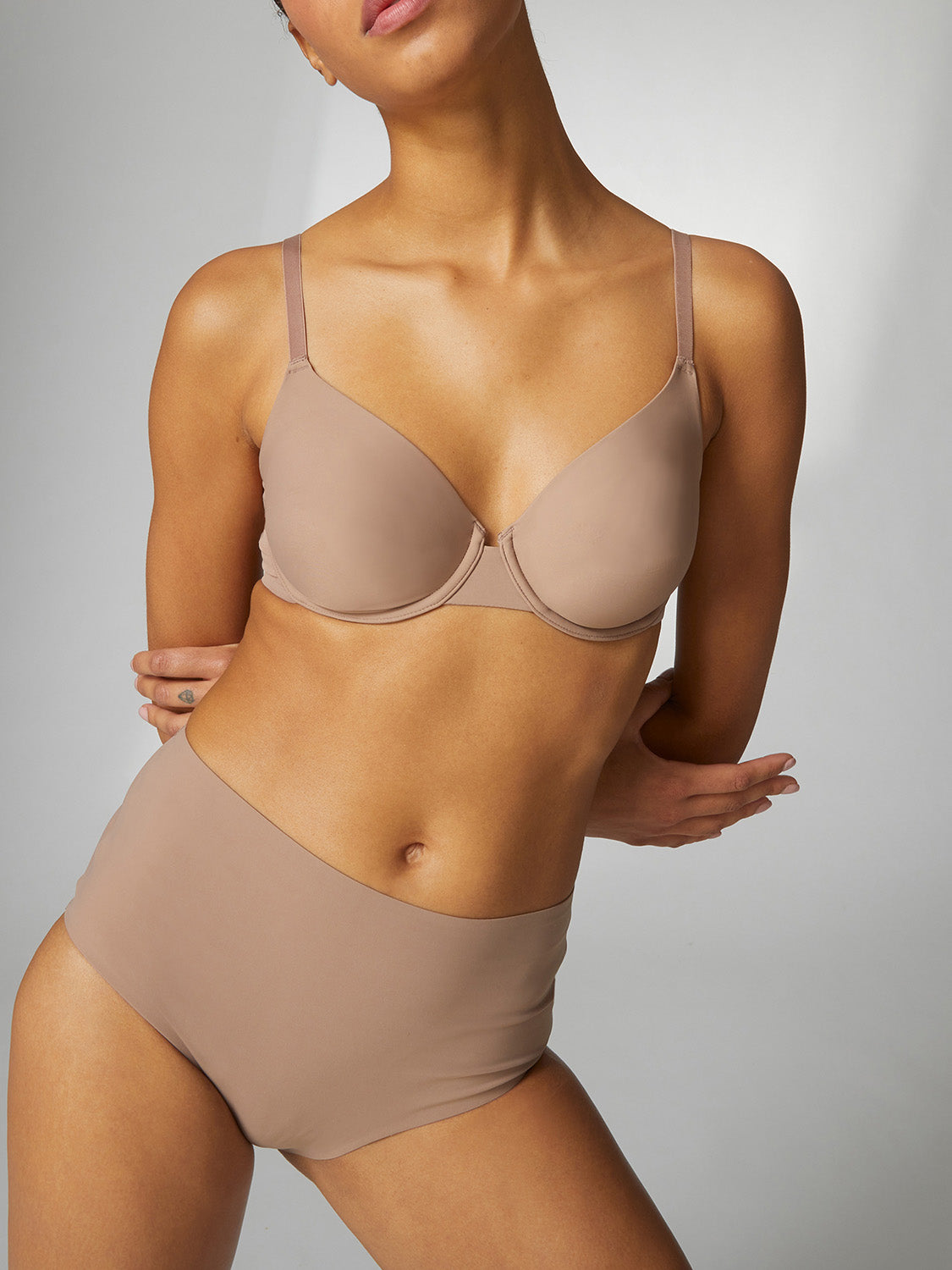 Soutien-gorge emboitant multi-positions sans couture - Amaretto