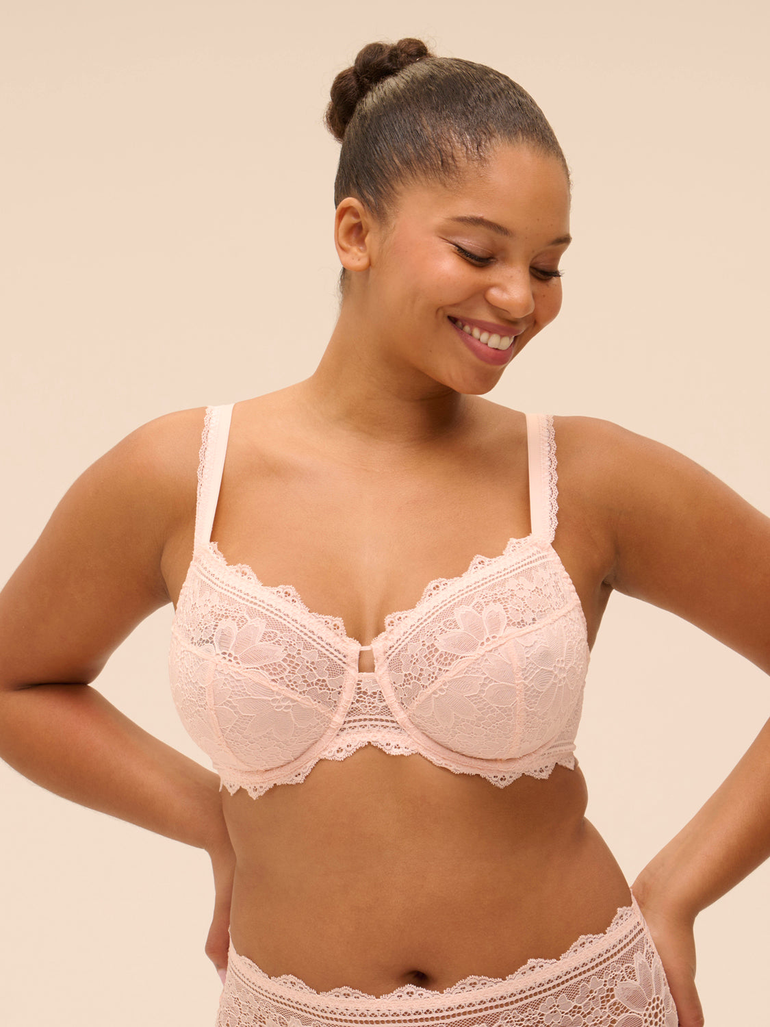 Soutien-gorge emboitant pour poitrine généreuse - Poudre Pétale