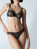 Soutien-gorge triangle emboitant décolleté plongeant - Noir