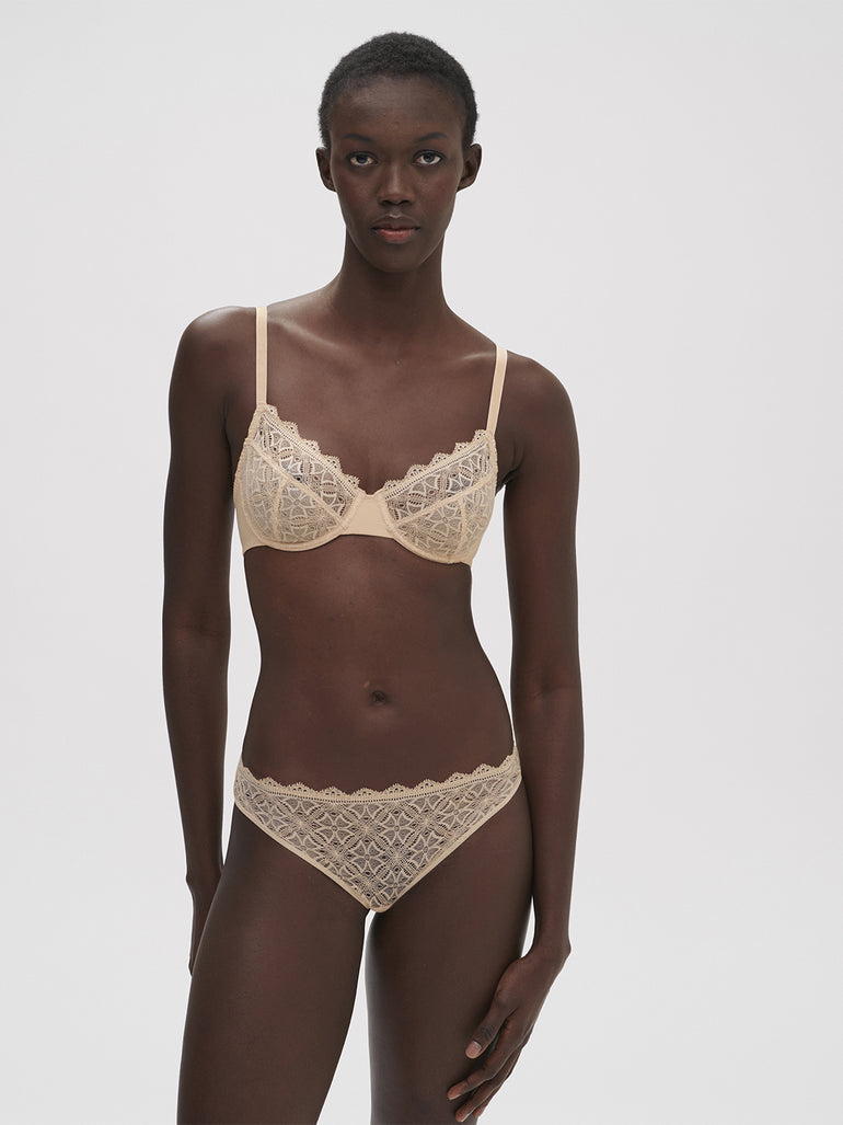 Soutien-gorge avec armatures classique - Vanille