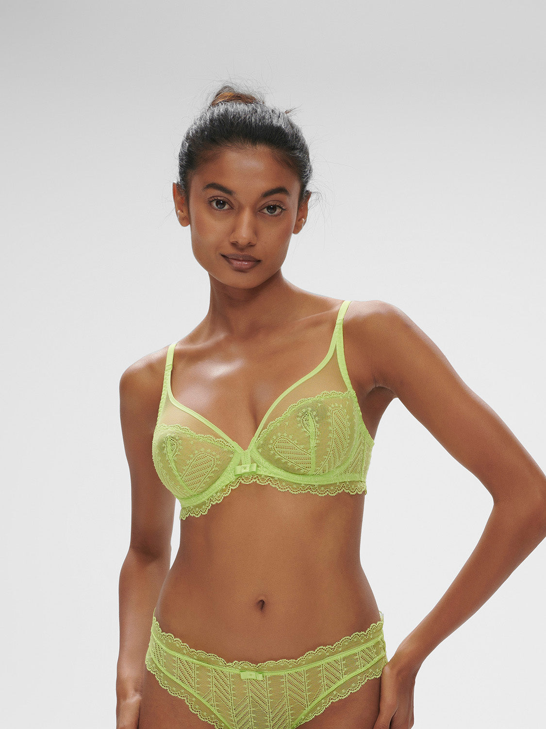 Soutien-gorge avec armature décolleté plongeant - Lime