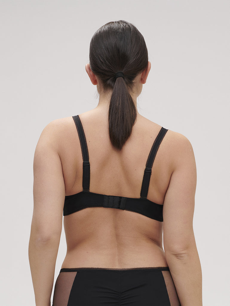 Soutien-gorge avec armatures décolleté plongeant - Noir