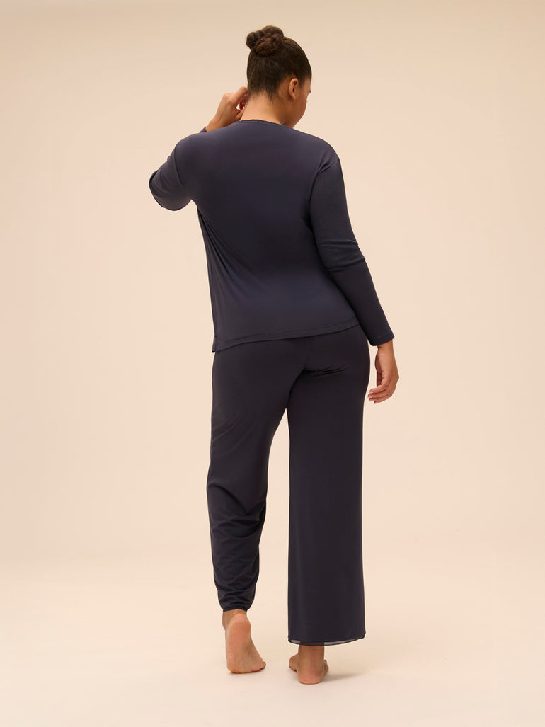 Top manches longues décolleté brodé - Pleine Lune