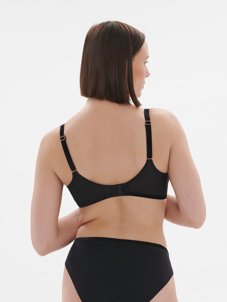 Soutien-gorge avec armature décolleté plongeant - Noir